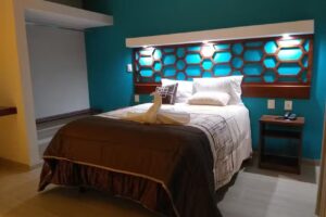 9 Estrellas Casa Hotel