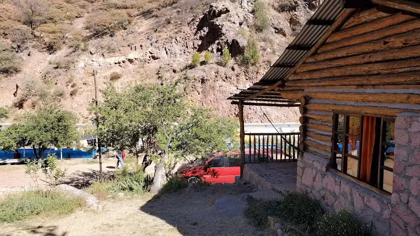 Aguas termales maguarichi