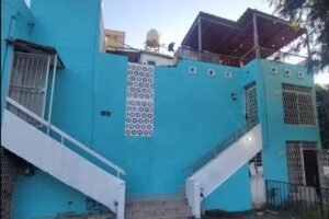 &Aacute;guilas House (Se renta por cuarto o departamento completo)