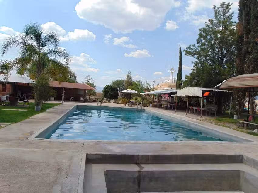 Albercas Gustavo Ponce