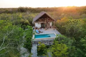 Aldea Maya & Cenote Puerta del Sue&ntilde;o