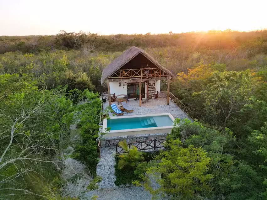 Aldea Maya & Cenote Puerta del Sue&ntilde;o