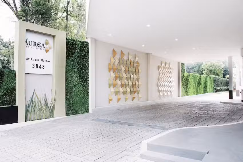 &Aacute;urea Hotel & Suites