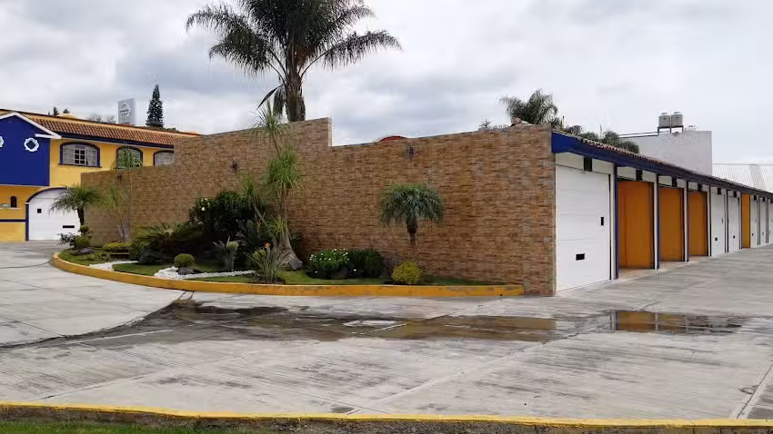 Auto Hotel Avenida Real Flamingos