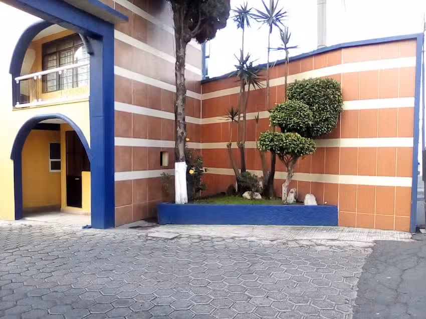 Auto Hotel Casa Blanca