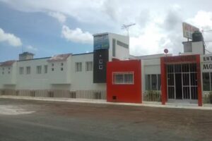 Auto Hotel El Pacifico