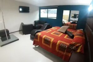 Auto &ndash; Hotel El Paraiso