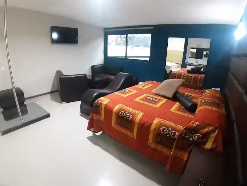 Auto &ndash; Hotel El Paraiso