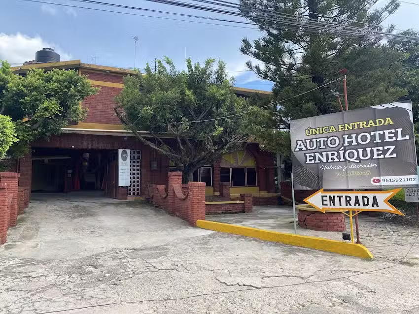 Auto Hotel Enriquez