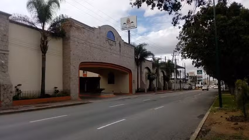 Auto Hotel Gran Riscal