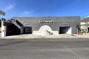 Auto Hotel La Fuente