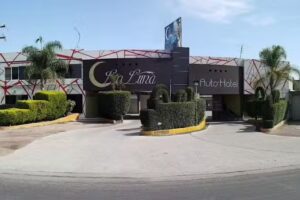 Auto Hotel La Luna