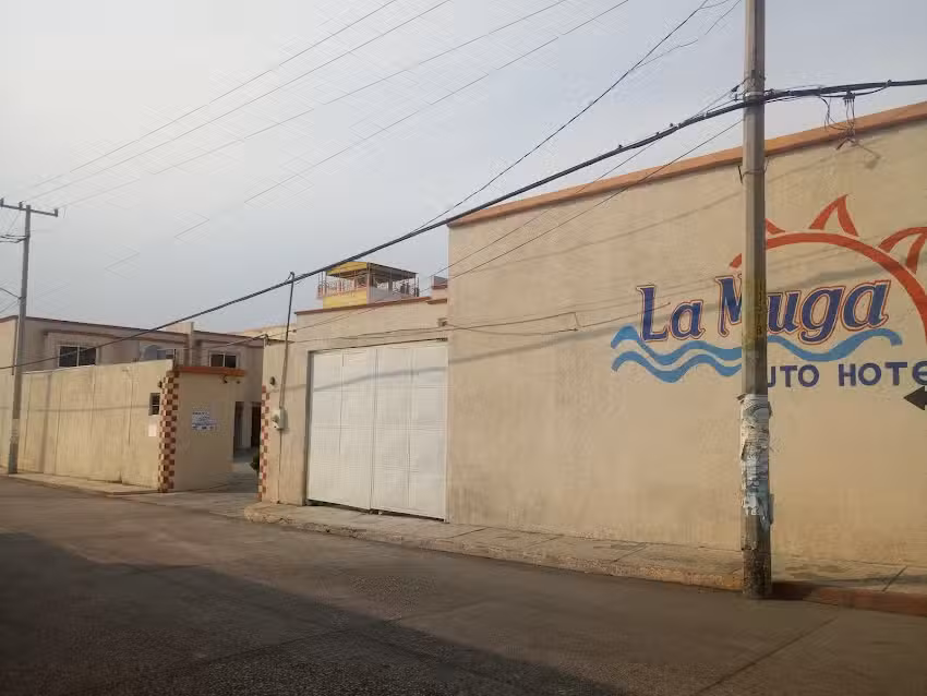 Auto Hotel La Muga