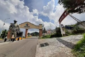 Auto Hotel Las Azaleas