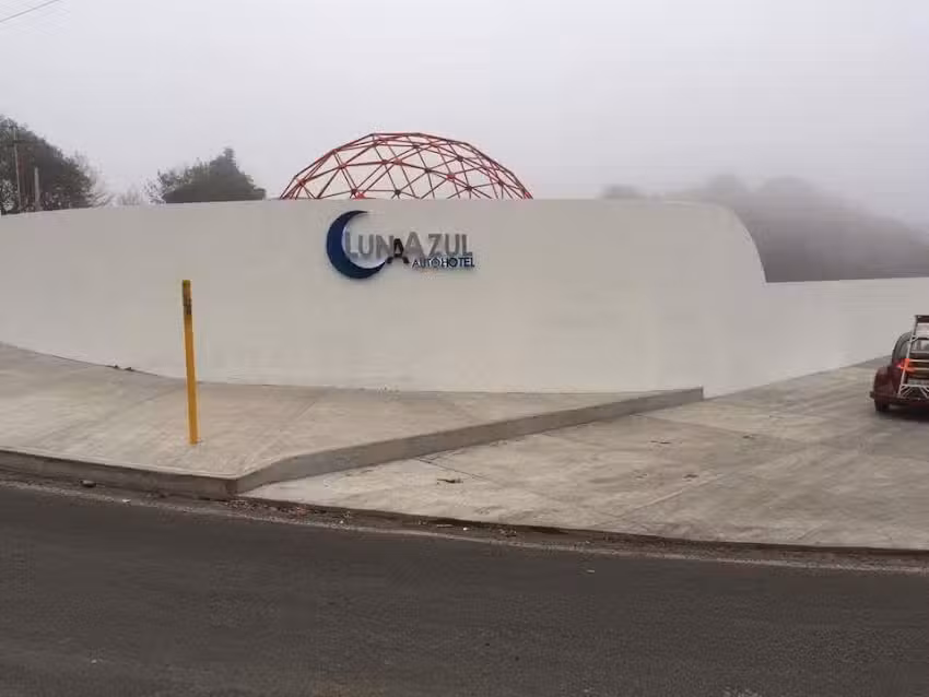 Auto-hotel Luna Azul