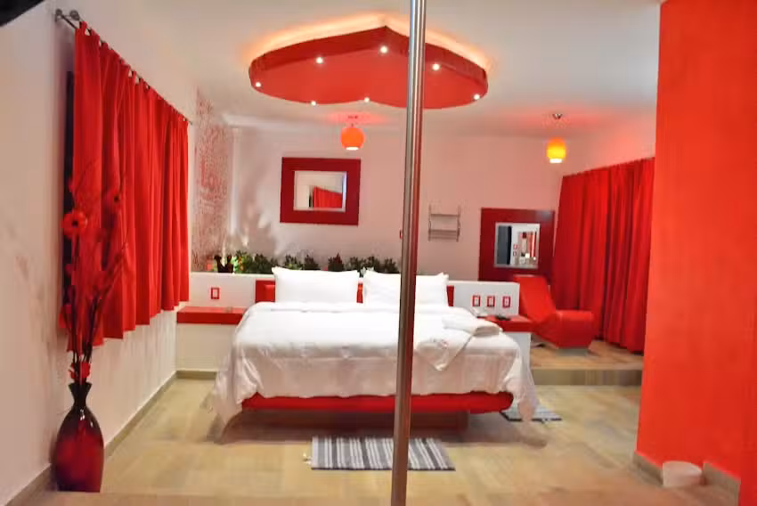 AUTO HOTEL NICE FANTASY