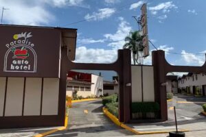 Auto Hotel Paradise