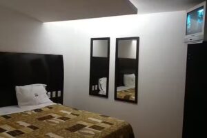 Auto Hotel Paso de Cortes