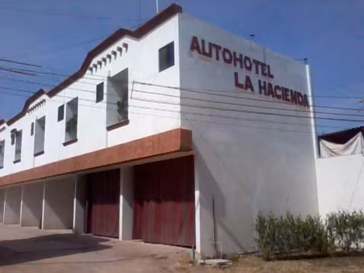 Autohotel La Hacienda