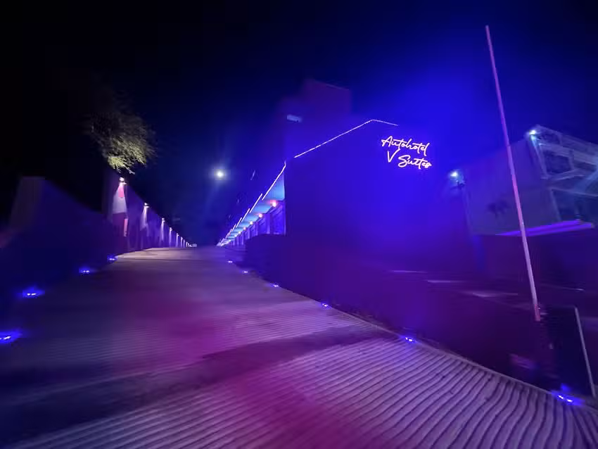 Autohotel V Suites Tuxtla