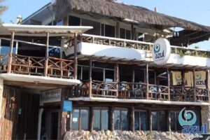 Azul Hotel & Restaurante