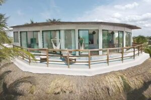 Beachfront Hotel La Palapa