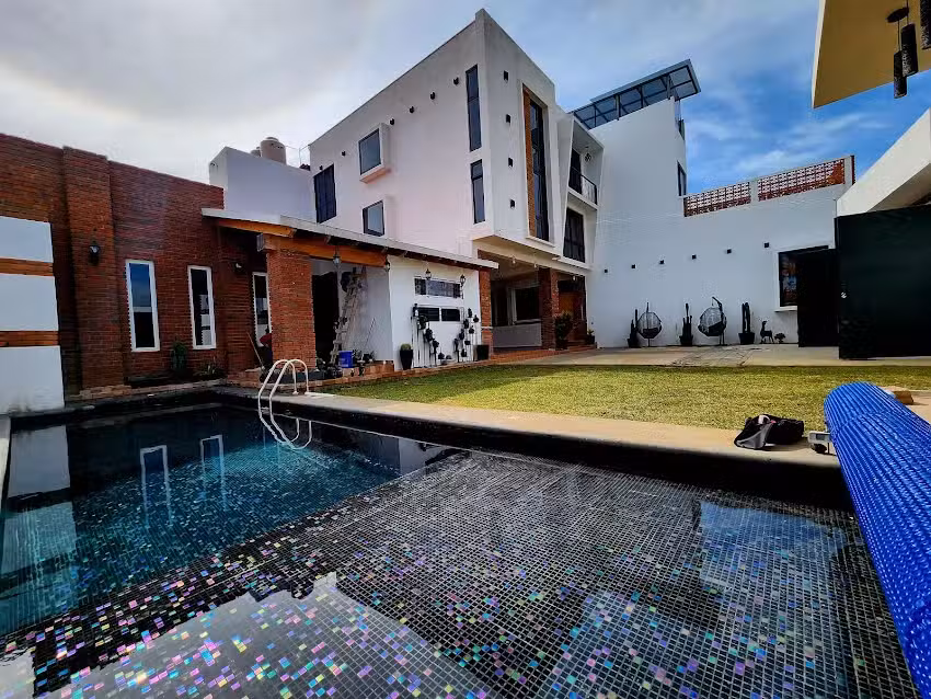 Bisnaga Boutique Casa / Hotel