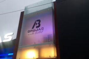 Brujas Auto Hotel