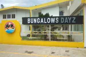 BUNGALOWS DAYZ