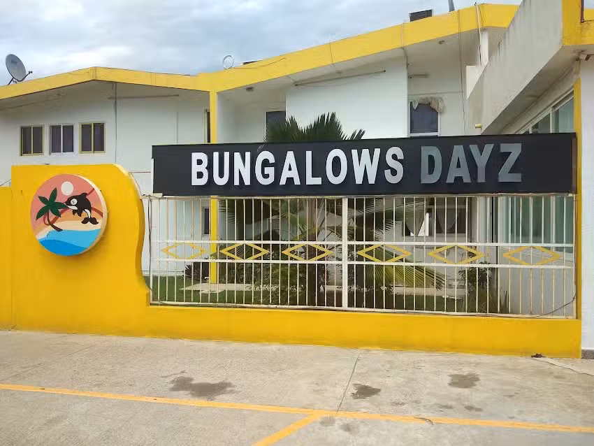 BUNGALOWS DAYZ