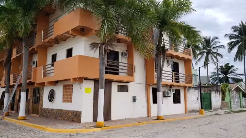 Bungalows/Hotel La Rienda