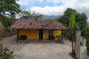 Caba&ntilde;a Amarilla, Pahuatl&aacute;n Puebla.