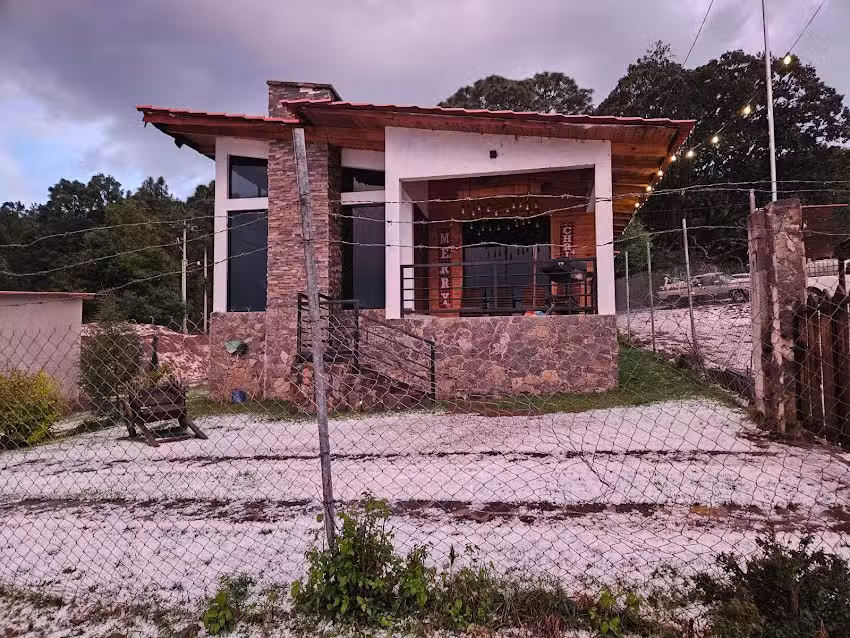 Caba&ntilde;a Coraz&oacute;n del Bosque