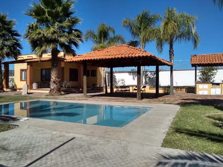 Caba&ntilde;a &ldquo;La Escondida&rdquo;