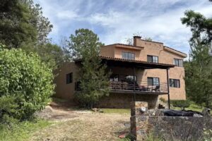 Caba&ntilde;a La Mentirosa