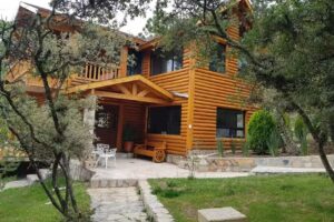 Caba&ntilde;a Las Nubes de Monterreal