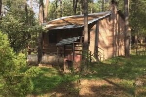 Caba&ntilde;a Los Pinos