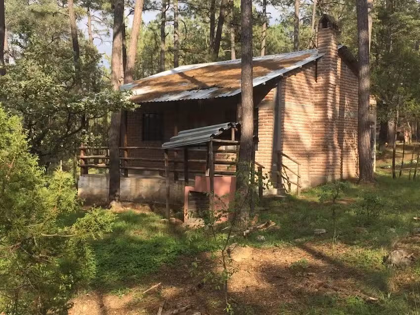 Caba&ntilde;a Los Pinos