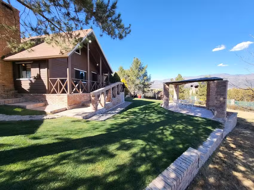 Caba&ntilde;a Para&iacute;so