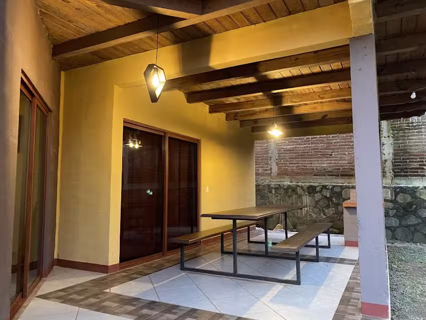 Caba&ntilde;a San Miguel