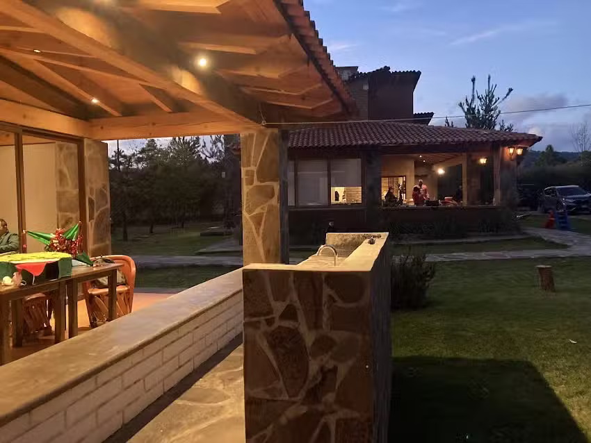 Caba&ntilde;a Sierra Luna