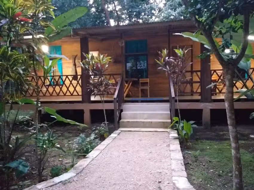 Caba&ntilde;a Tu&rsquo;ur