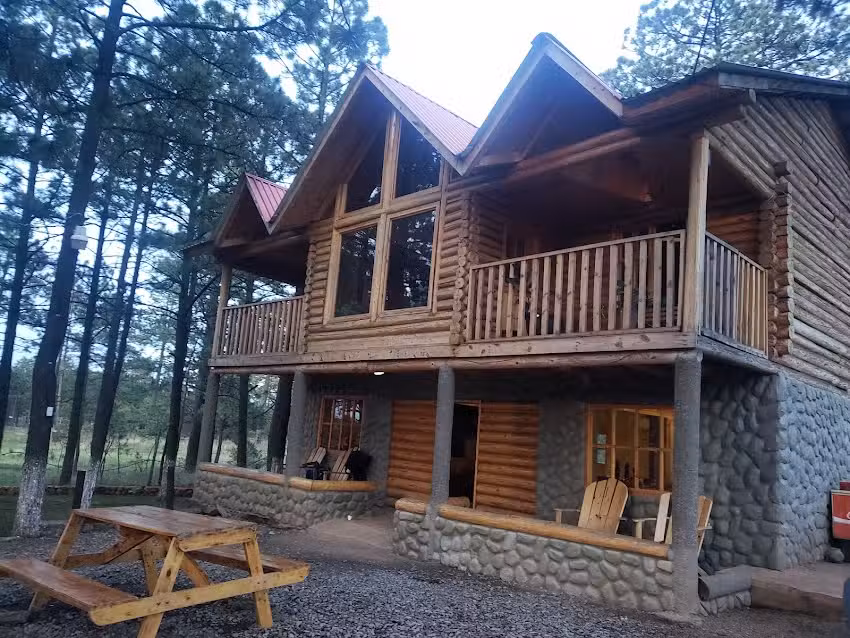 Caba&ntilde;a YuRi&rsquo;S