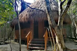 Caba&ntilde;as Aldea Maya-ha