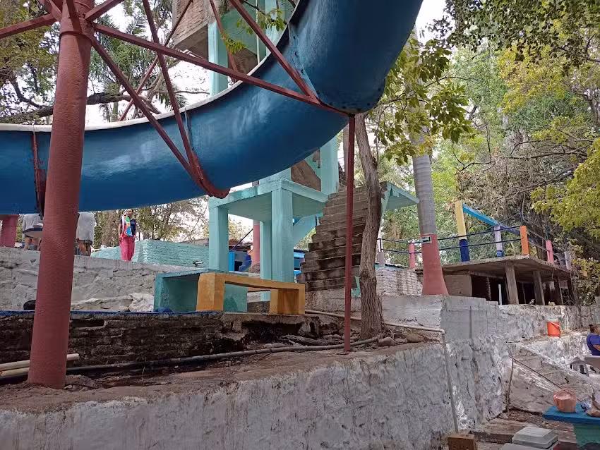 Caba&ntilde;as Balneario Los Alamitos