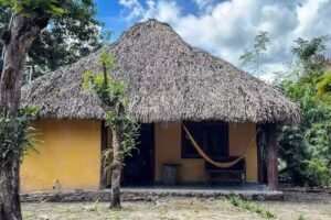 Caba&ntilde;as Calakmul