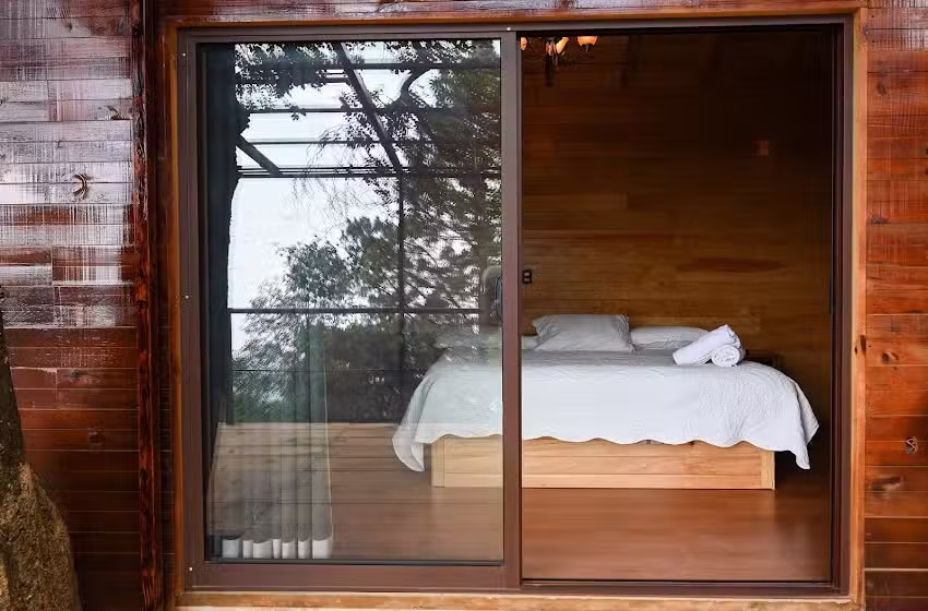 Caba&ntilde;as Camino al Cielo