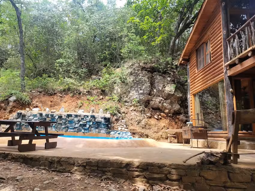 Caba&ntilde;as Cascada del Barro