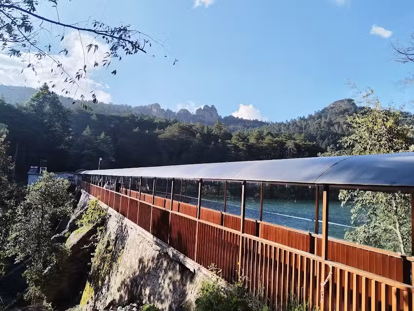 Caba&ntilde;as El Cedral