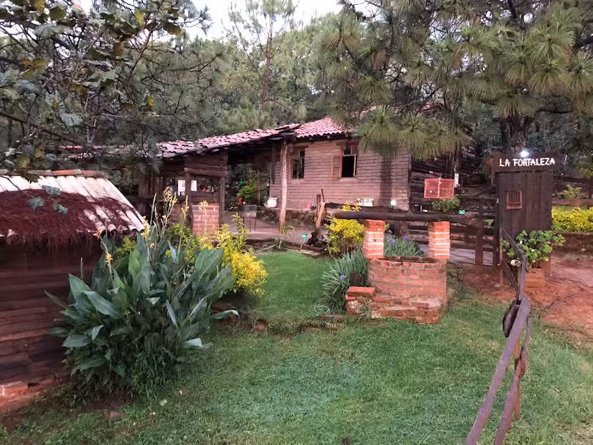 Caba&ntilde;as El Ed&eacute;n